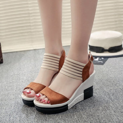 Fashion plus size women's shoes with buckle webbing