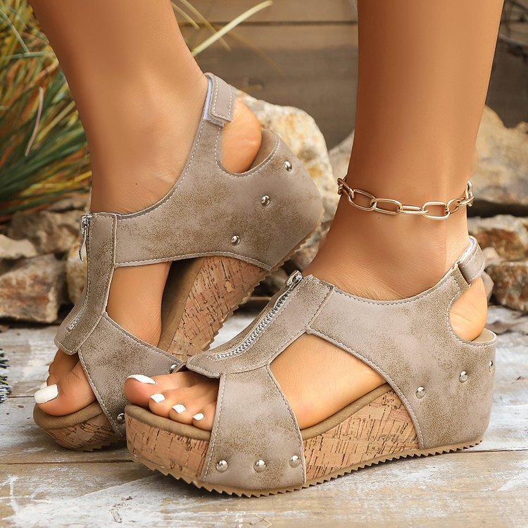 Sandales Mode à Talon Léger – Confort et Élégance
